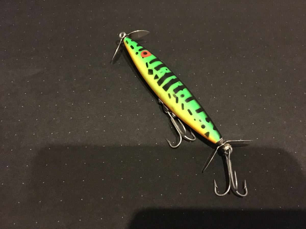 オールドへドン Heddon Dying Flutter ダイイングフラッター 縦割れ へ