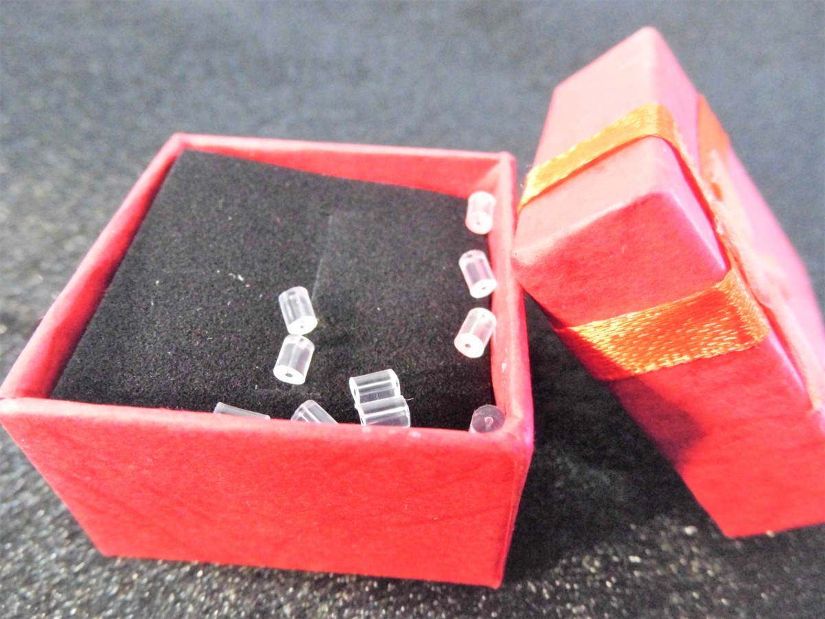 ●金具 アクセサリー●♪金属アレルギー対応★ピアスキャッチ脱落防止【留め具】ピアスパーツ 部品 シリコン（ネイルしている人でも安心_2