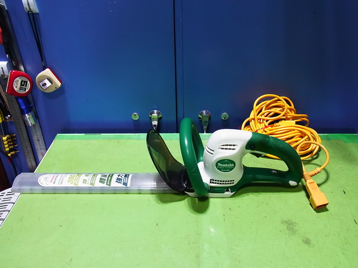 マキタ Hedge Trimmer ヘッジトリマ makita MUH353 動作確認ＯＫな程度の良いＵＳＥＤ品(本体)｜売買されたオークション情報、yahooの商品情報をアーカイブ公開 - オークファン 草刈機