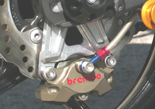 専用 AGRAS（アグラス） ZX-10R 08 キャリパーサポート リア ブレンボ製