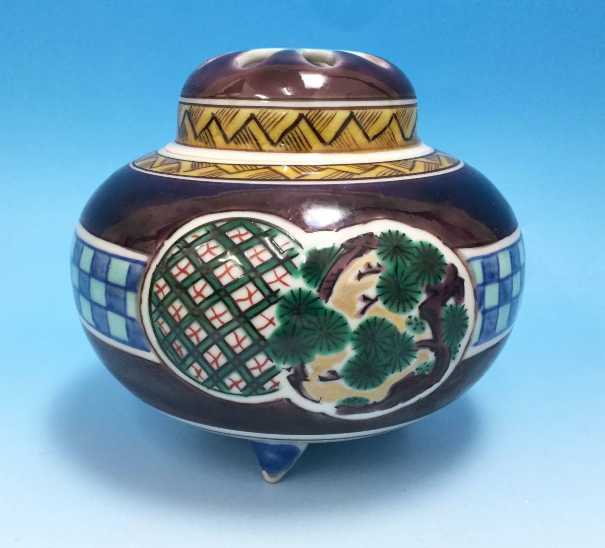 0021□九谷焼 芳山作 香爐 共箱 略歴 香炉 茶道具 香道具 香合 陶器