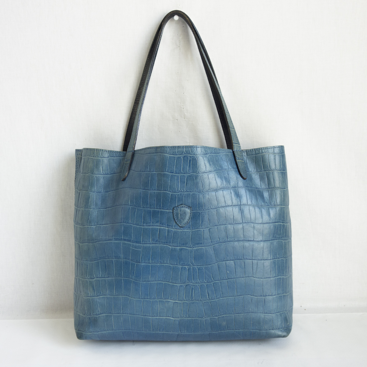 美品】FELISI 【15-50/SA クロコ型押しレザー トートバッグ】ブルー 