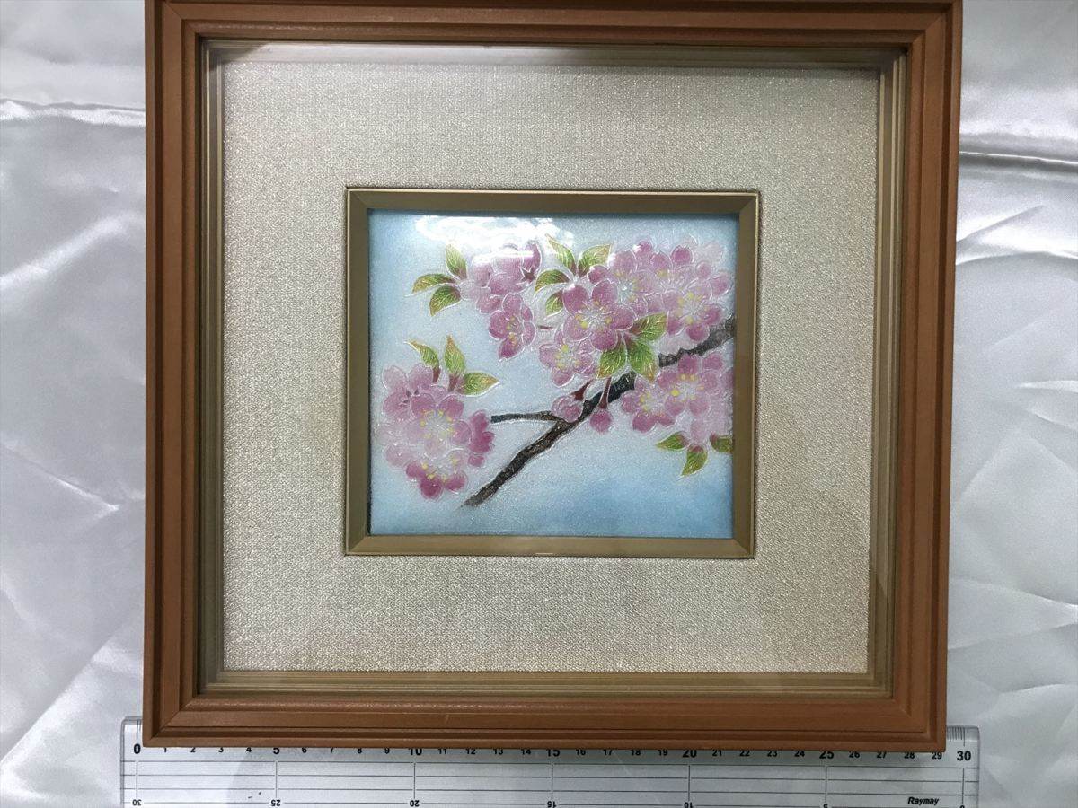 桜 絵皿 さくら 絵皿 横26センチ 縦24 5センチ 奥行3 3センチ 色絵磁器 売買されたオークション情報 Yahooの商品情報をアーカイブ公開 オークファン Aucfan Com