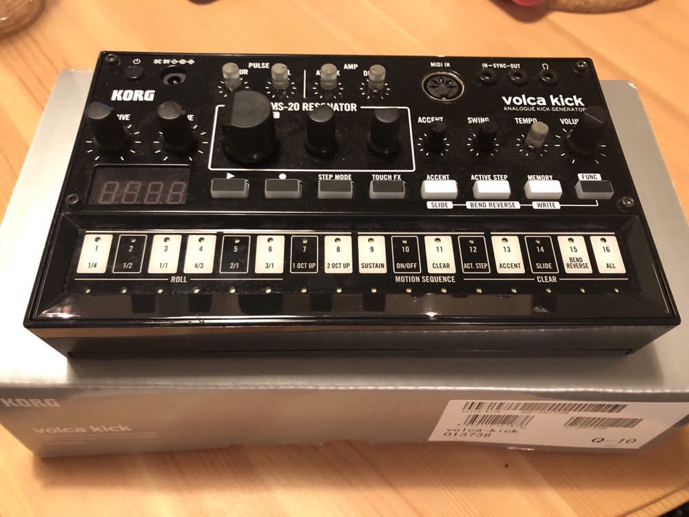 楽器・機材 KORG volca kick アナログキックジェネレーター 本体 楽器・機材 KORG volca kick アナログキックジェネレーター 本体
