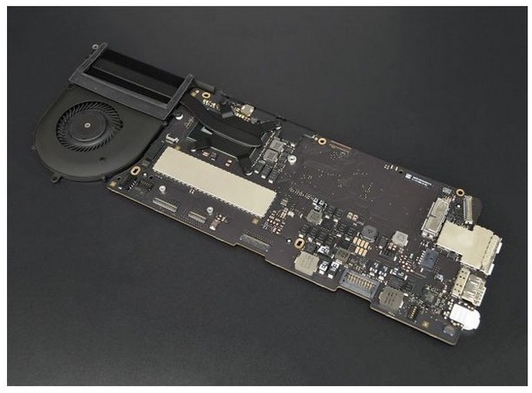 MacBook Pro Retina 13 Early 2015 A1502 MF840J/A i5/2.7GHz/8GB