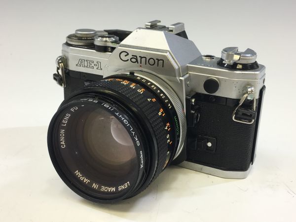 Canon AE-1 Program 50mm Camera SLR Film 35mm w⁄ Lens - Sale and f⁄