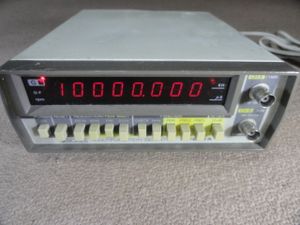 周波数カウンタのYahoo!オークション(旧ヤフオク!)の相場・価格を見る 