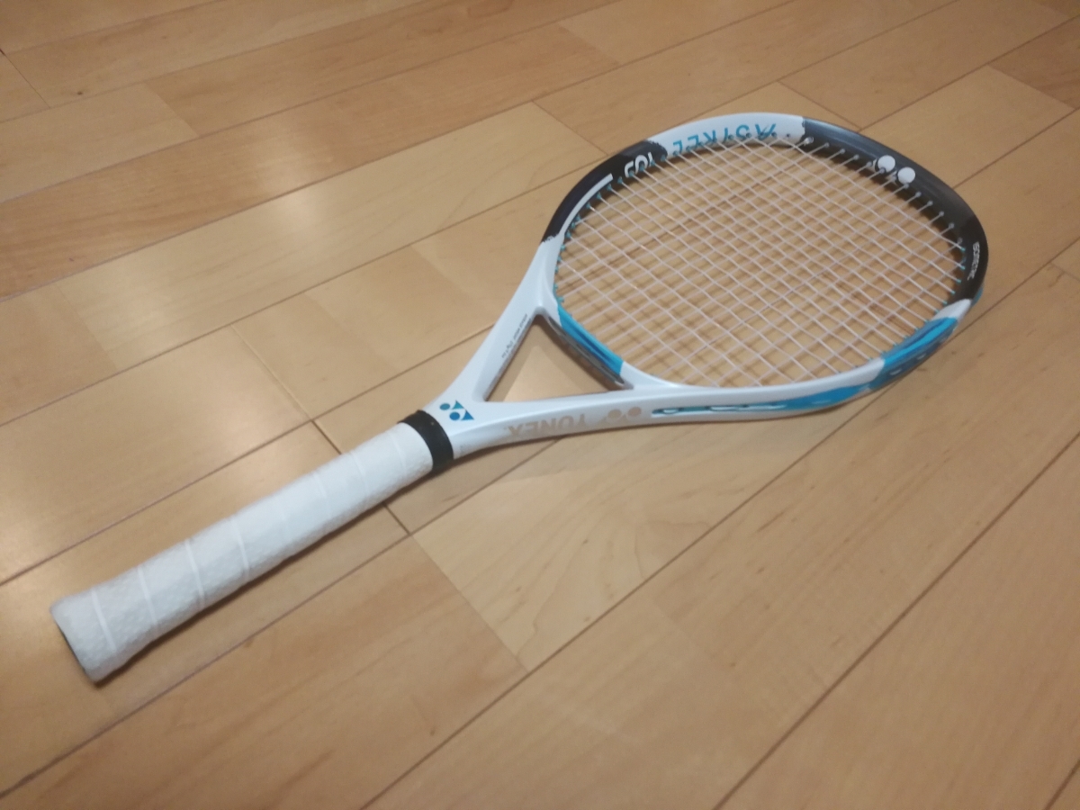 硬式テニスラケット YONEX アストレル105 伊達公子と同じモデルです 