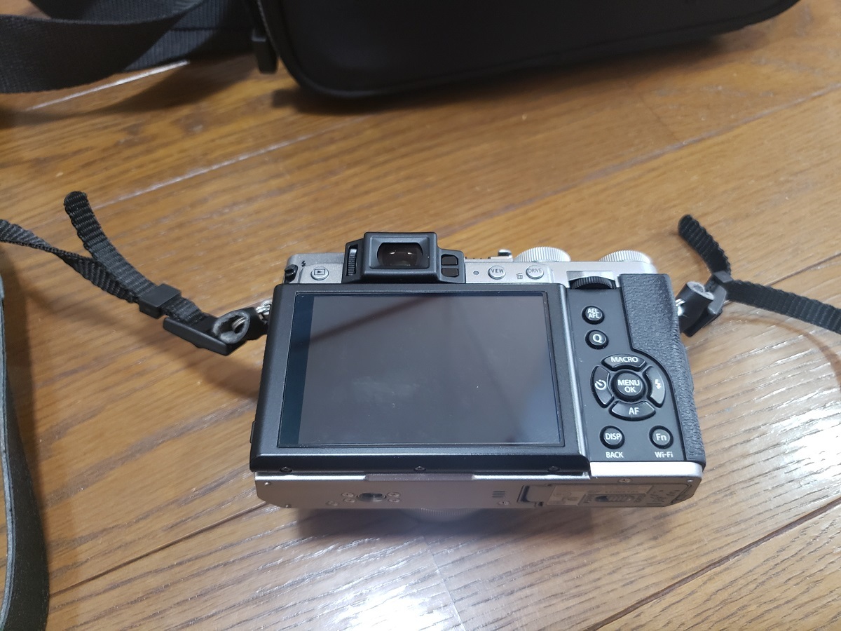 富士フィルム FUJIFILM デジカメ コンデジ X30 コンパクトデジタル 