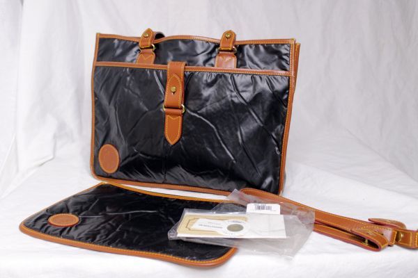  訳あり ハンティングワールド バチュークロス トートバッグ ビジネス ポーチ付き 黒 ブラウン カード タグ付き HUNTING WORLD(かばん、バッグ)｜売買されたオークション情報、yahooの商品情報を かばん、バッグ