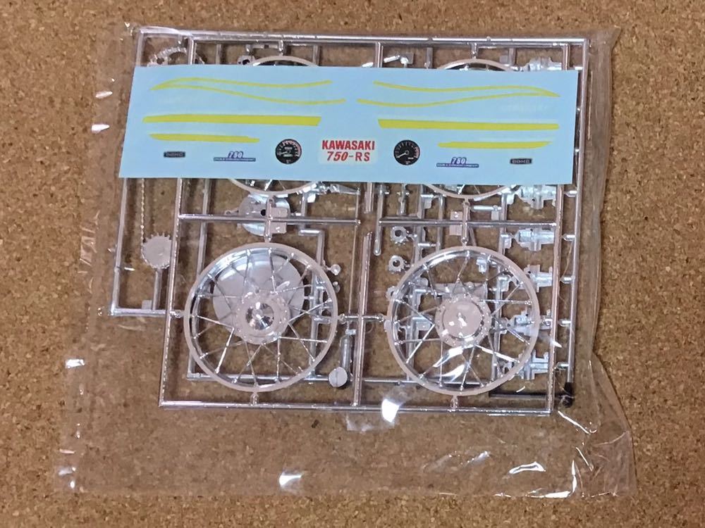 カワサキ ナガノ 1⁄8 750RS プラモデル Z2 MODELLINO KAWASAKI 750-SS