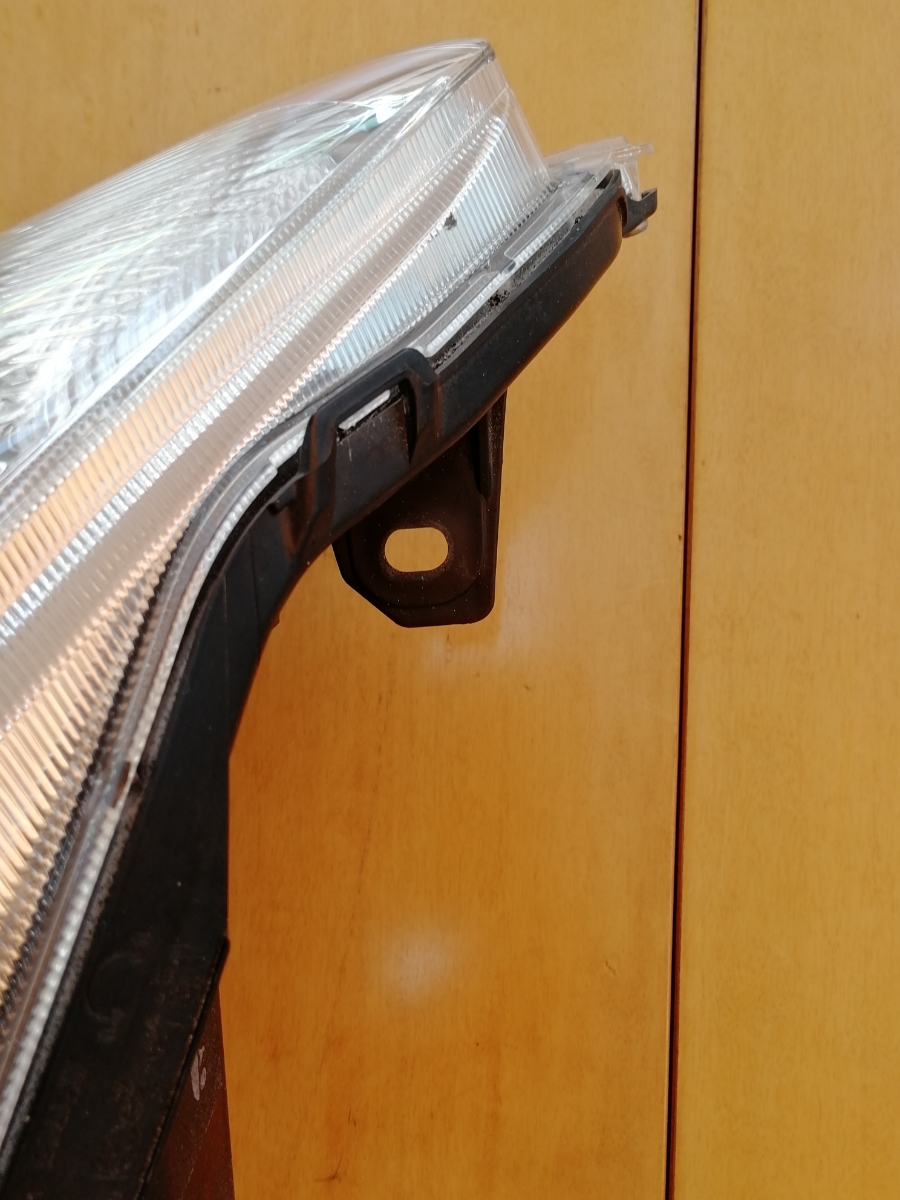 美品 レンズきれい 中期 ハロゲン NHP10 アクア 左ヘッドライト ヘッドランプ 81150-52K40 _4