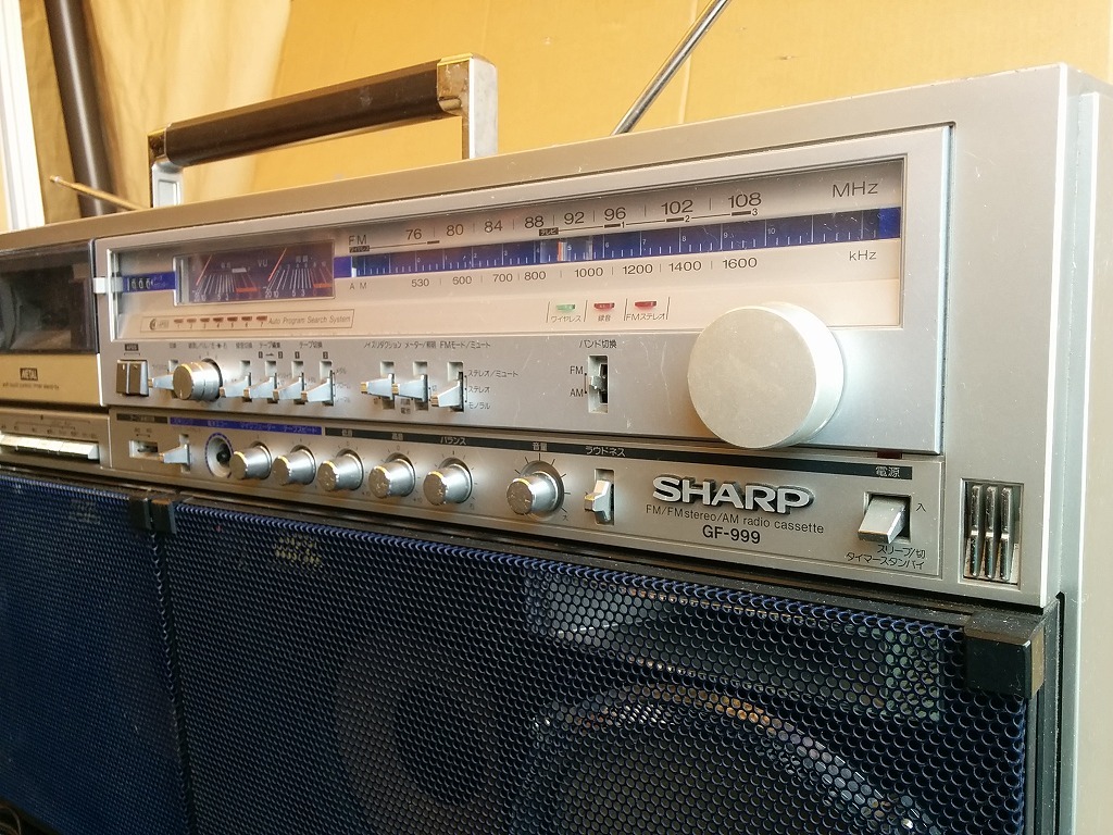 ☆ SHARP GF-999 THE SEARCHER-W レトロ 大型ラジカセ 現状ジャンク FM