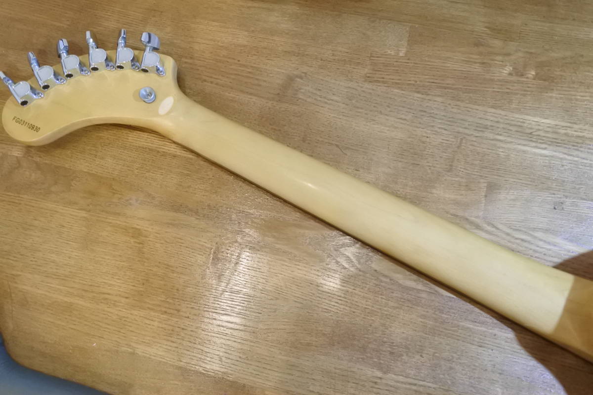値打ち品 FERNANDES フェルナンデス　Digi-Zo 赤系　ジャンク