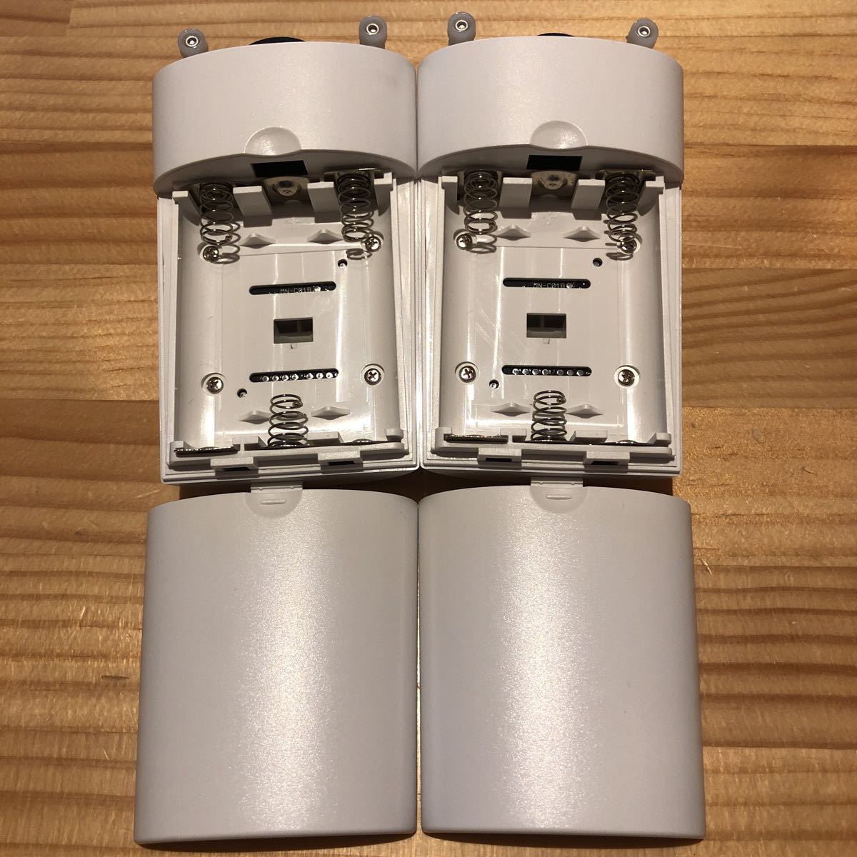 ロビット Robit モーニン mornin' MN-C01 ホワイト Bluetooth カーテン