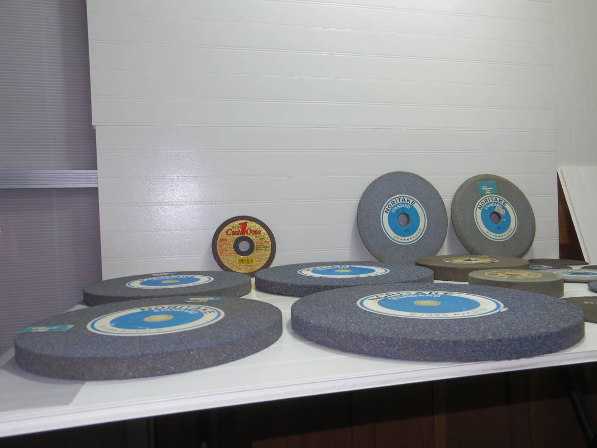 グラインダー砥石　研磨砥石　研削砥石　平型砥石　切断砥石　まとめて18枚　旧型ジャンク品_8