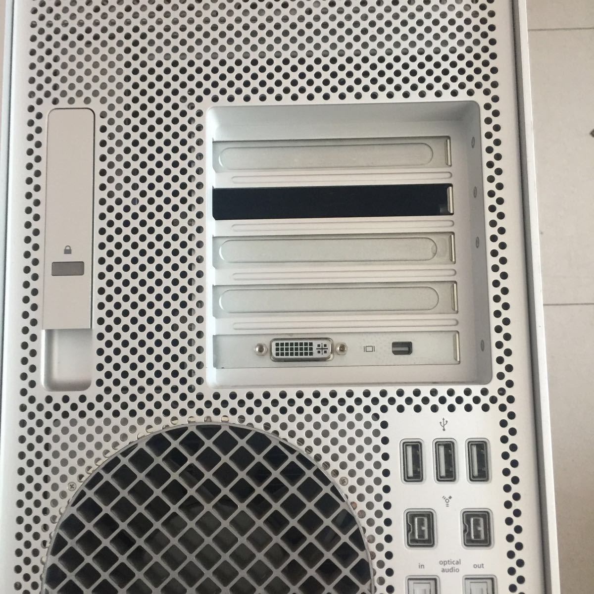 動作画面＆ジャンク商品 Mac pro 2009 シングルプロセッサー本体のみ