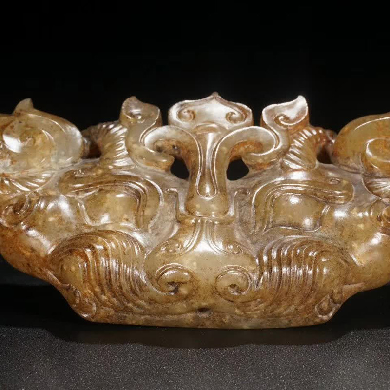 漢代：【老和田玉獣面紋玉璧アクセサリー】【サイズ】5.6×11×2cm