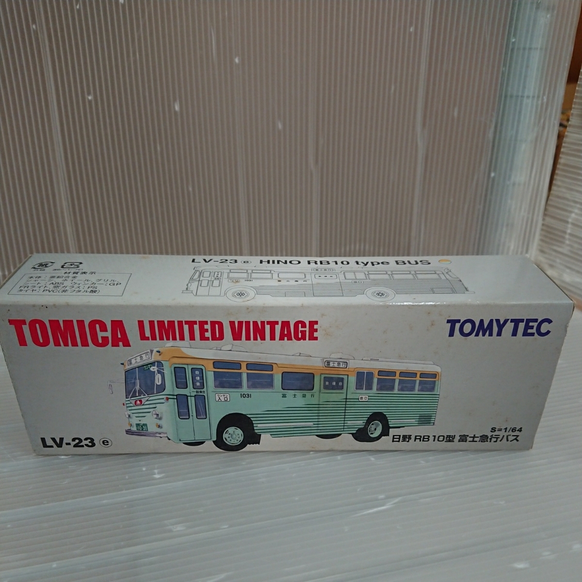 RB10型 日野 LV-23e トミカリミテッドヴィンテージ | LV-23a 富士急行 