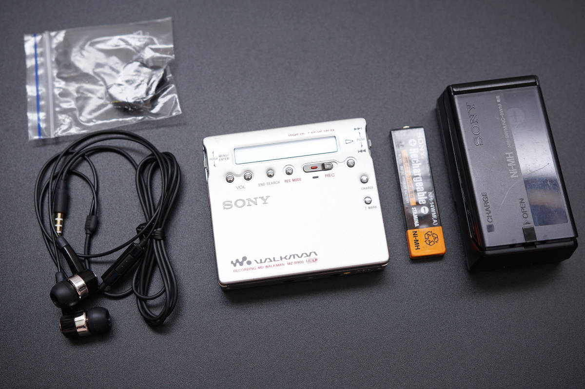 News and Information "MZ-E80" SONY MD WALKMAN MDプレーヤー MZ-F40 MDR-E838