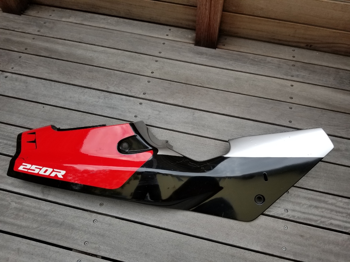 NSR250R MC18 ホンダ - 0 1⁄12 入札者の順位 SEEDカラーの入札履歴