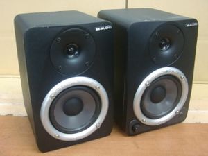 M-AUDIO DX4のYahoo!オークション(旧ヤフオク!)の相場・価格を見る