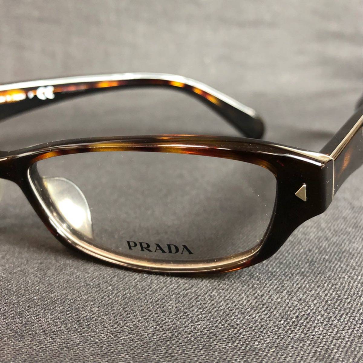 PRADA めがね 未使用 新品 正規品 箱付き ウェリントン 眼鏡フレーム VPR11P デミブラウン プラダ 日本製 サングラス 1スタ U036