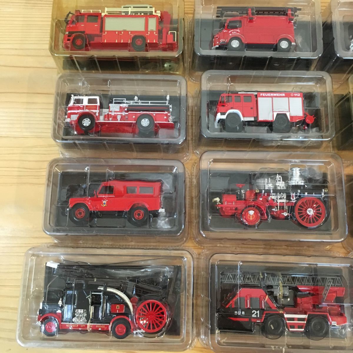 消防車 ミニカー 世界の消防車 17点 デルプラド 商用車 公用車 売買されたオークション情報 Yahooの商品情報をアーカイブ公開 オークファン Aucfan Com