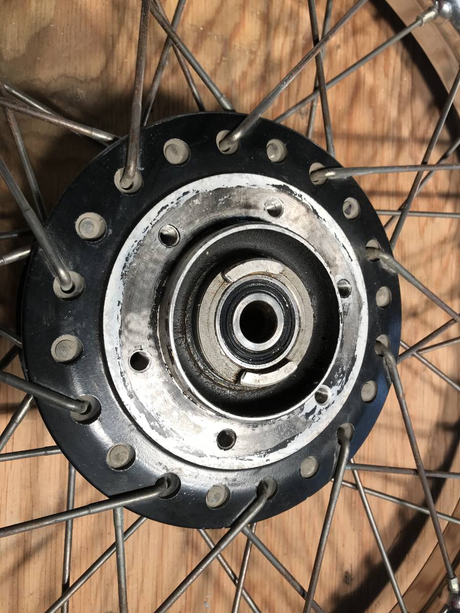 純正 当時物 KAWASAKI Z1/Z2 フロントホイール TAKASAGO 1.85X19 4G