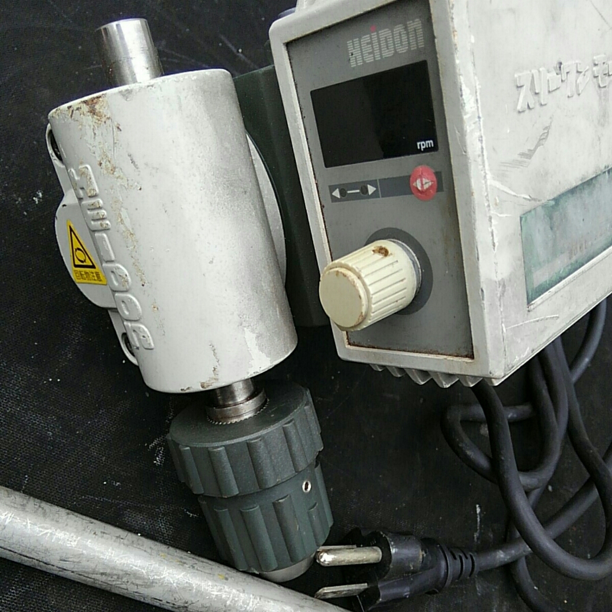 HEIDON スリーワンモータ　撹拌器　反転　回転数表示不可
