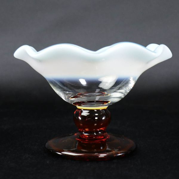 ga04]時代 乳白色ガラス 氷カップ 硝子 レトロ アンティーク コップ