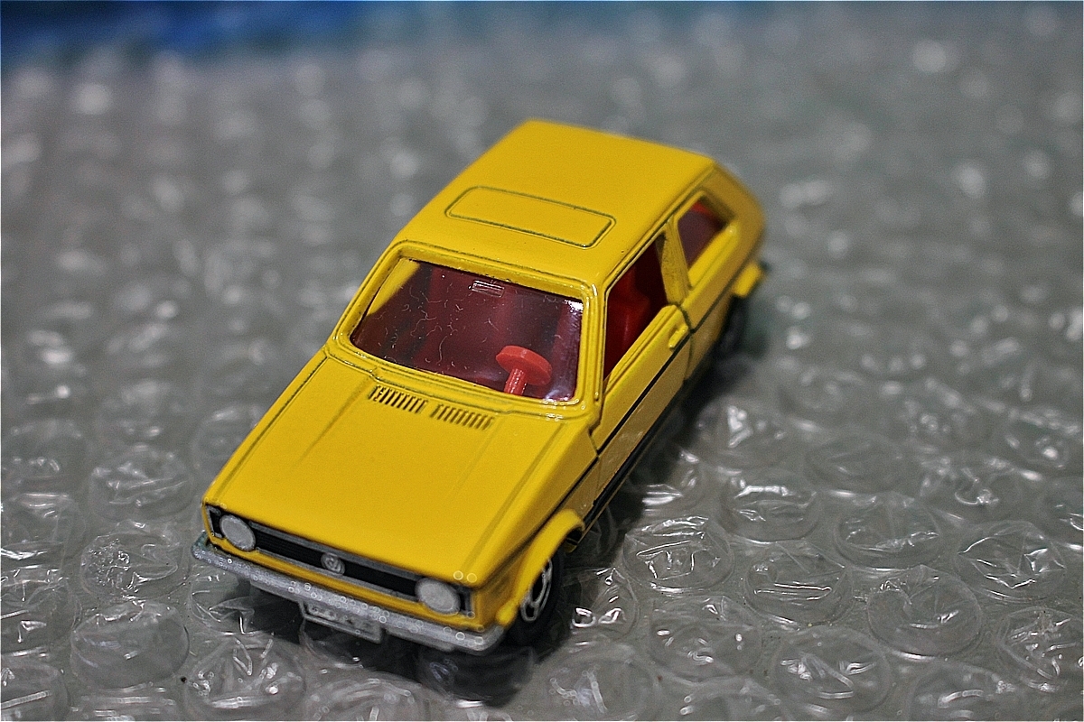 で最短翌日お届け トミカ 外国車シリーズ 当時物 NO.F5 フォルクスワーゲン ゴルフ GLE VOLKSWAGEN GOLF 青箱 日本製 メイドインジャパン 美品