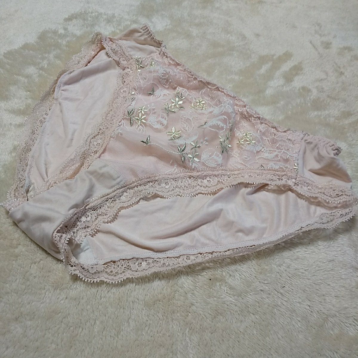 【100%新品，新作登場】 奈 J D&rarr; Wacoal 清楚なお花模様の可愛いショーツ 難ありeco タンス整理品(スタンダード)｜売買されたオークション情報、yahooの商品情報をアーカイブ公開 - オークファン Lサイズ