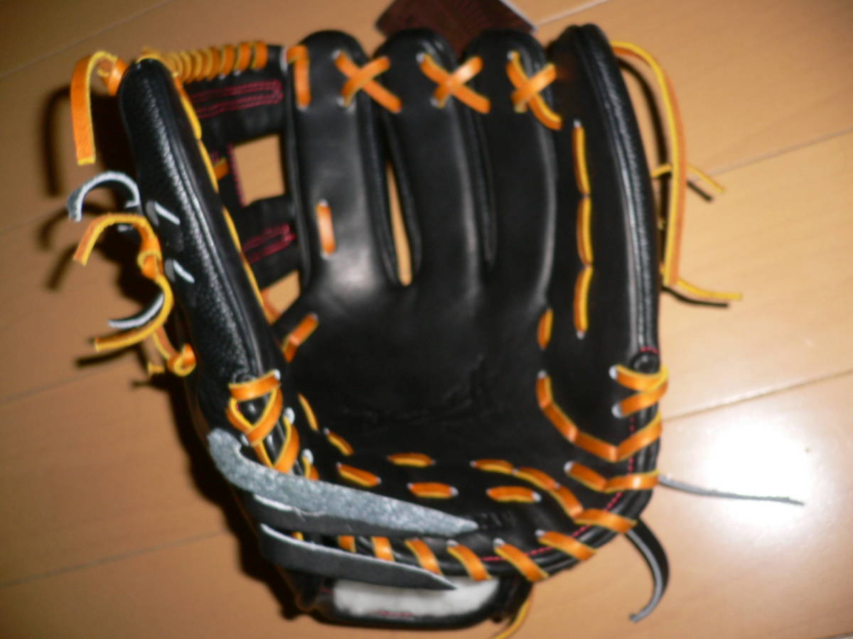 *新品 ウイルソン スタッフ 硬式 内野手用 デュアル グローブ ブラックSS 90SS WTAHWDD5V ベースボール 野球 Wilson グラブ INFIELD* Wilson 硬式用 Staff 916F ブラック 型つけ無料！MLB人人気モデルウィルソン