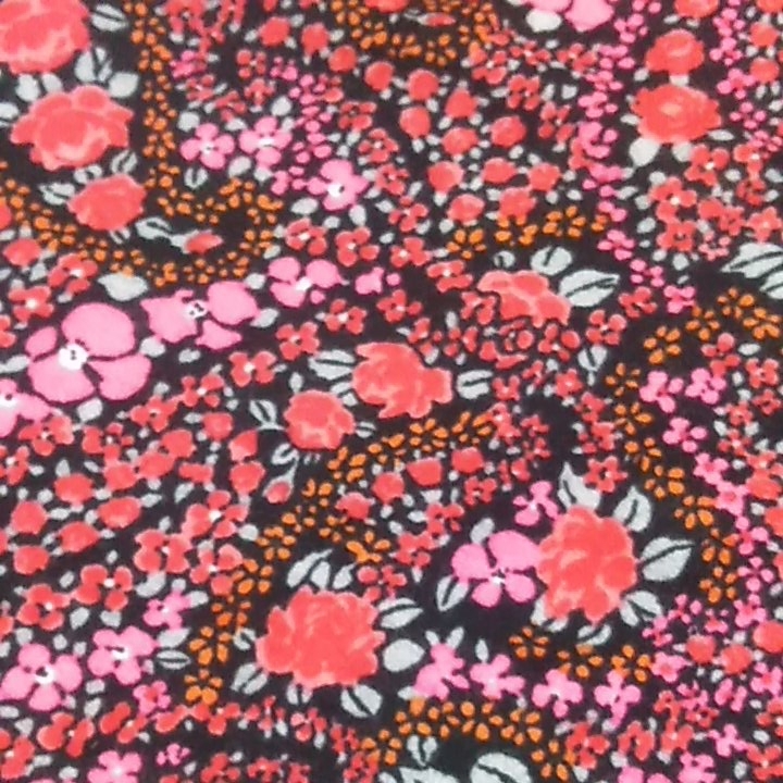 昭和レトロ　生地　布地　布　ハギレ　花柄　宇山あゆみ　ワンピース　デッドストック_3