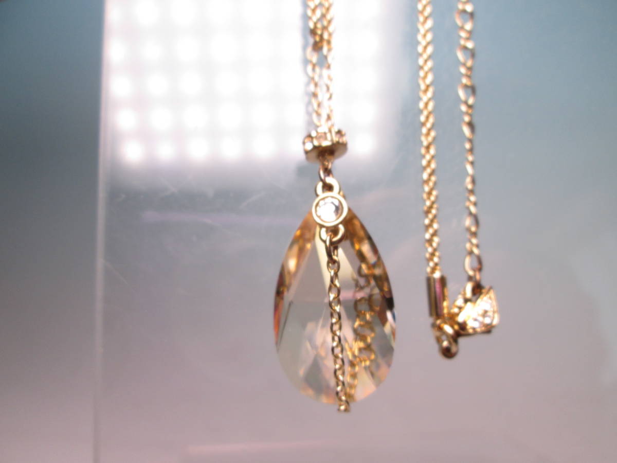 ☆スワロフスキー SWAROVSKI クリスタル&ラインストーンのネックレス 