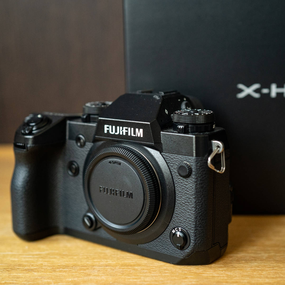 美品】富士フィルム FUJIFILM X100F 元箱付属品等完備 追加購入品多数