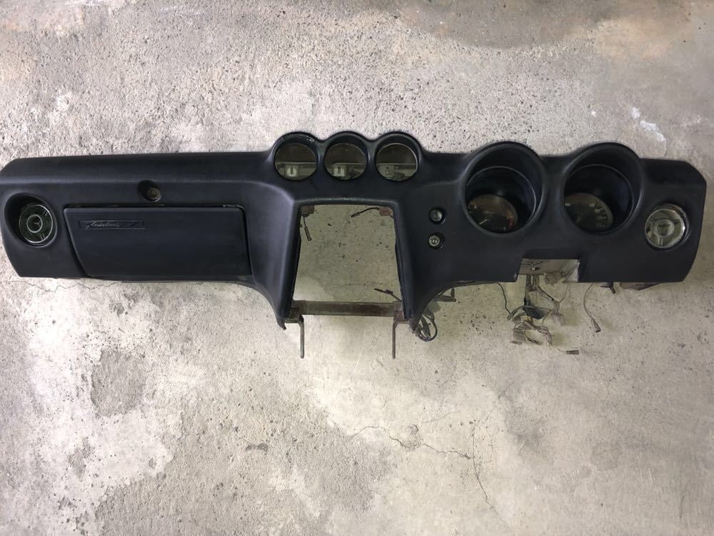 希少！ S30Z フェアレディZ ダッシュボード ジャンク 旧車