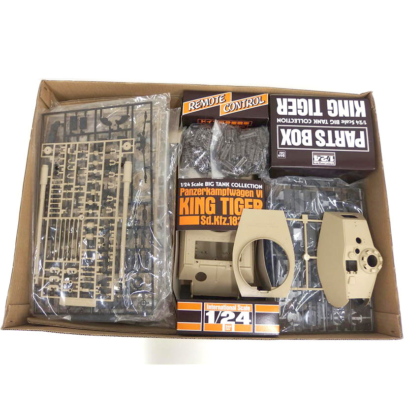 開封未使用】 BANDAI バンダイ 1/24 ドイツ 6号 重戦車 キングタイガー