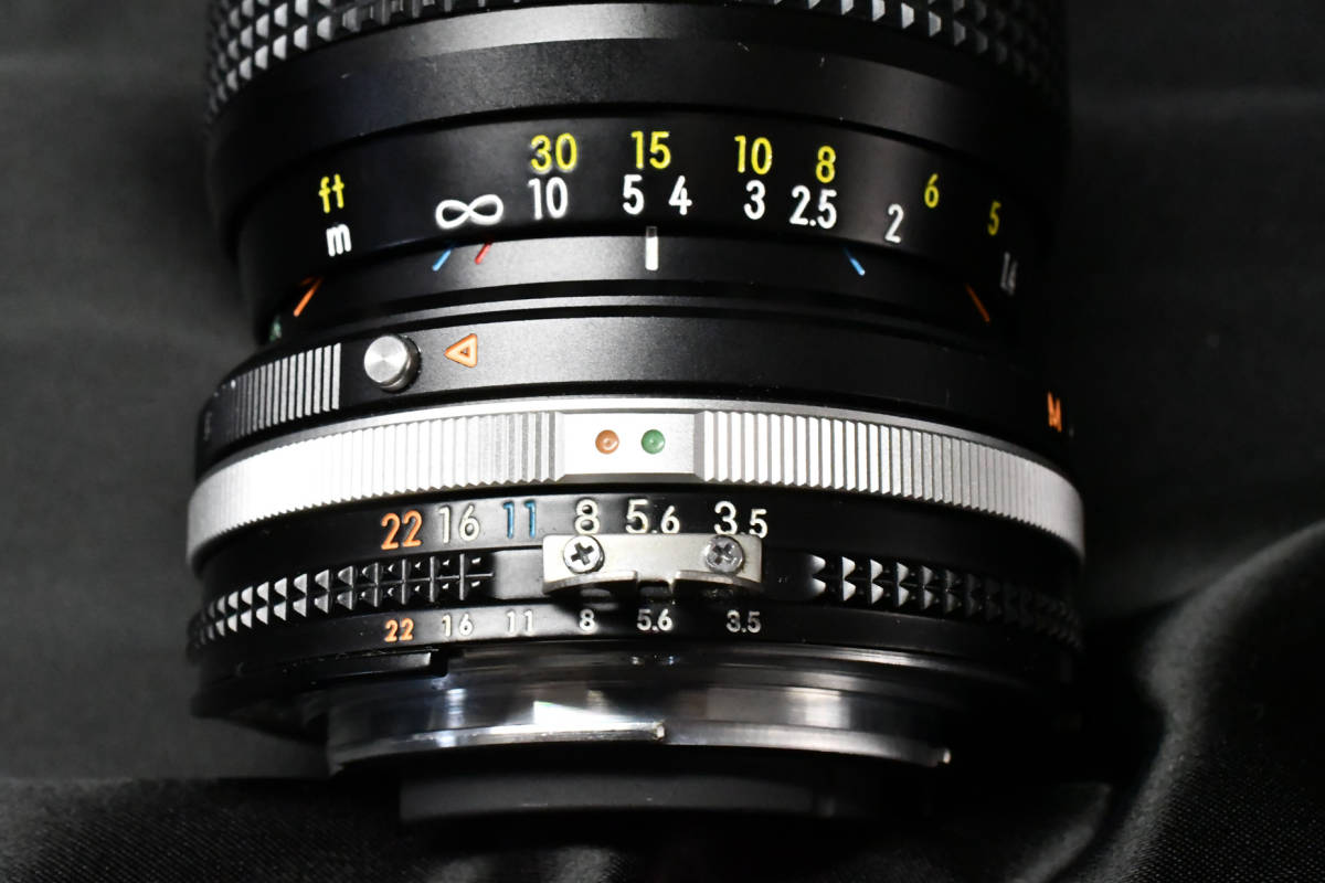 Nikon 35-105mm AF NIKKOR | : Nikkor f⁄3.5-4.5 3,5-4,5 Happy