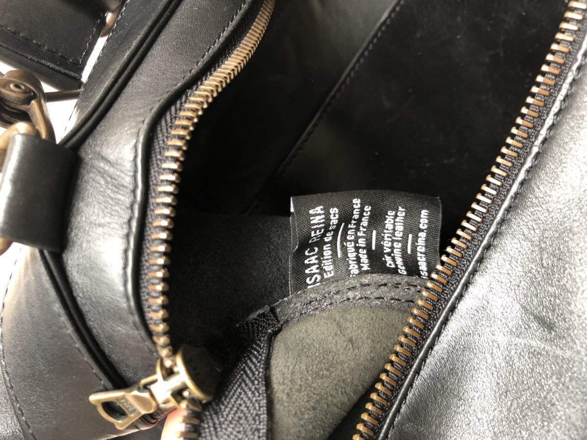 ISAAC REINA イザックレイナ　レザーショルダー美品　BSHOP取扱 ISAAC REINA イザックレイナ POP UP アイザック・レイナ。革のバッグを包み込む革の世界へ。｜Paris