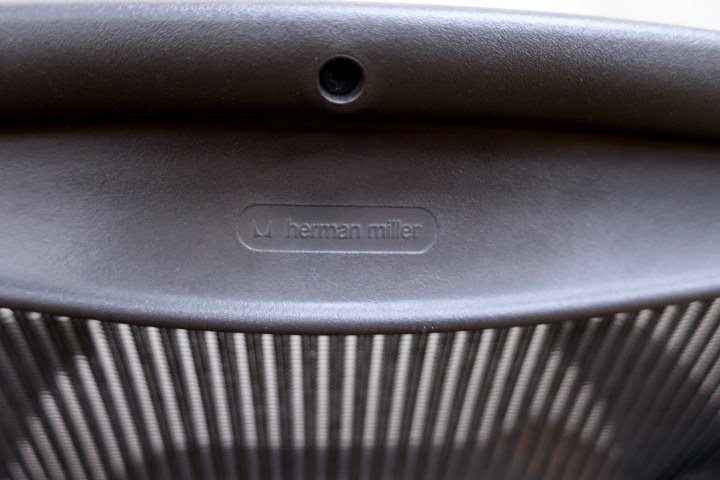 ランバーサポート アーロンチェア ハーマンミラー アーロンチェア専用 クラシック フル装備 楽天ランキング受賞 HermanMiller 社外品 互換性 : B 可動肘 アーロンチェアの使い方 クラシック・カーボン |