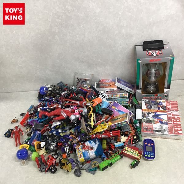 ジャンク 1円〜 同梱不可 ウルトラマン、仮面ライダー、ガンダム 仮面