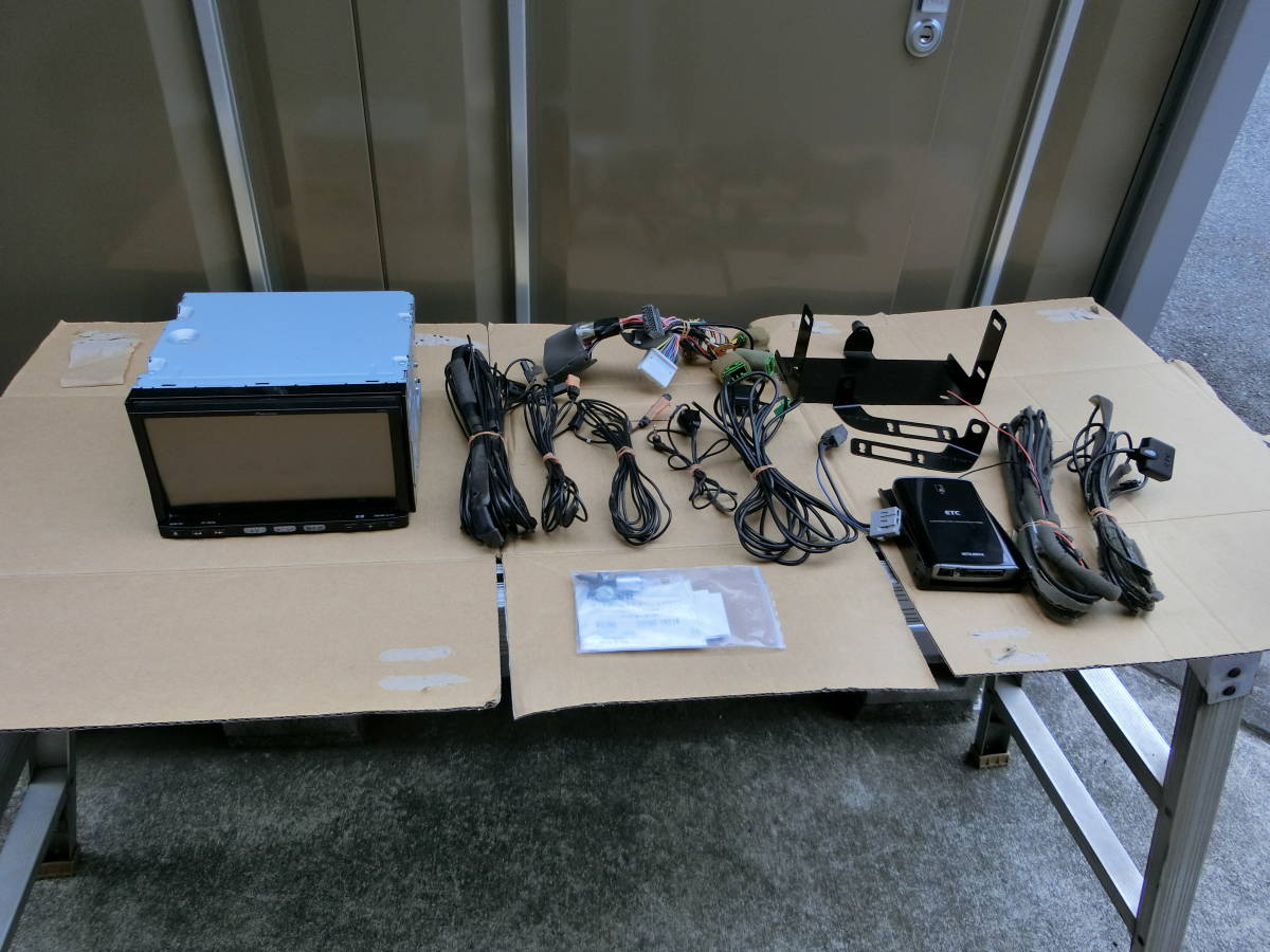 マツダ純正（パイオニア） C9P8 ナビ 付属品多数