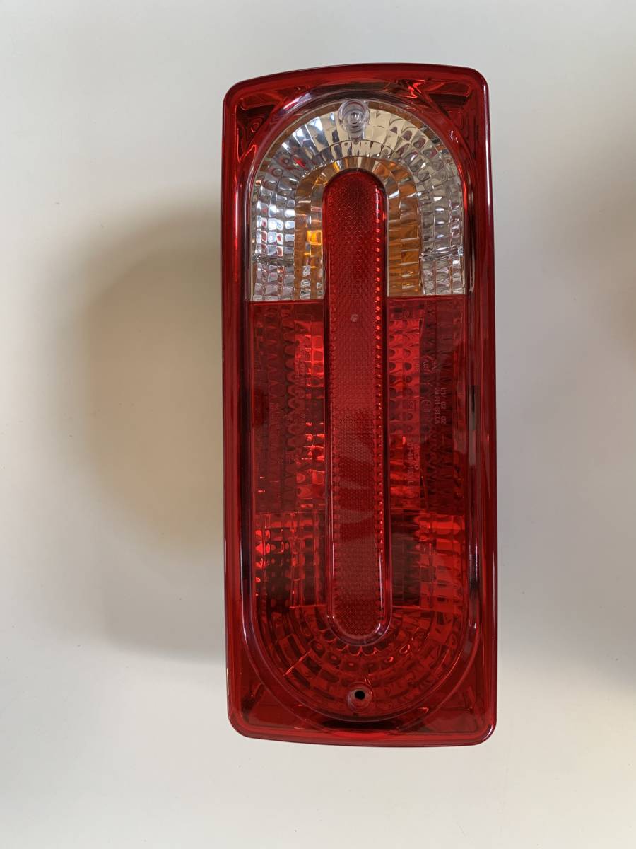 ベンツ Gクラス W463 純正タイプ 右 後期テールランプ DEPO 新古品