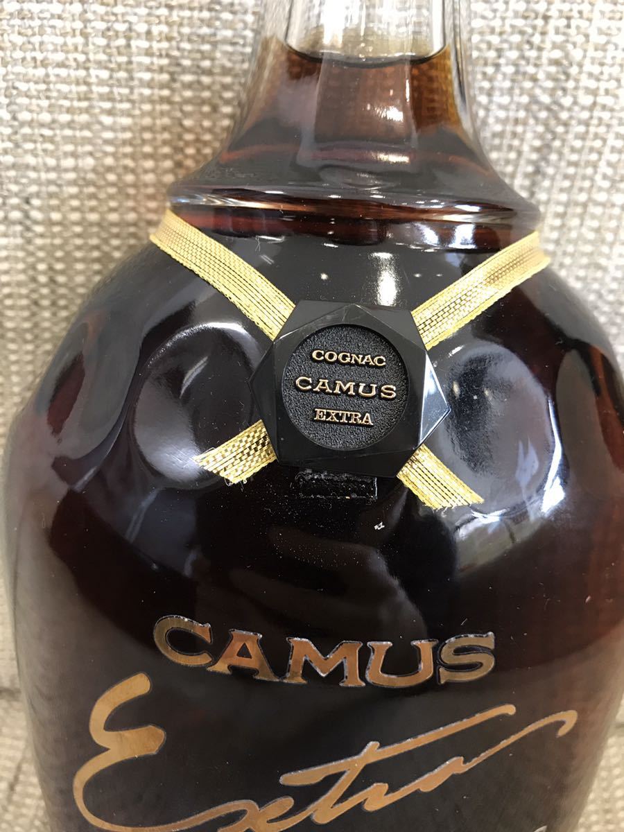 カミュ エクストラ ロングネック 700ml 箱付 コニャック CAMUS EXTRA