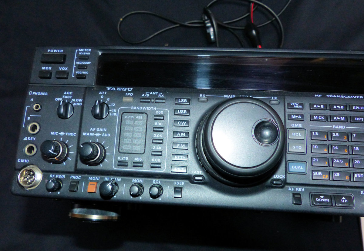 往年の名機 FT-1000MP 100W HF トランシーバー 微難あり ◇YAESU◇HF