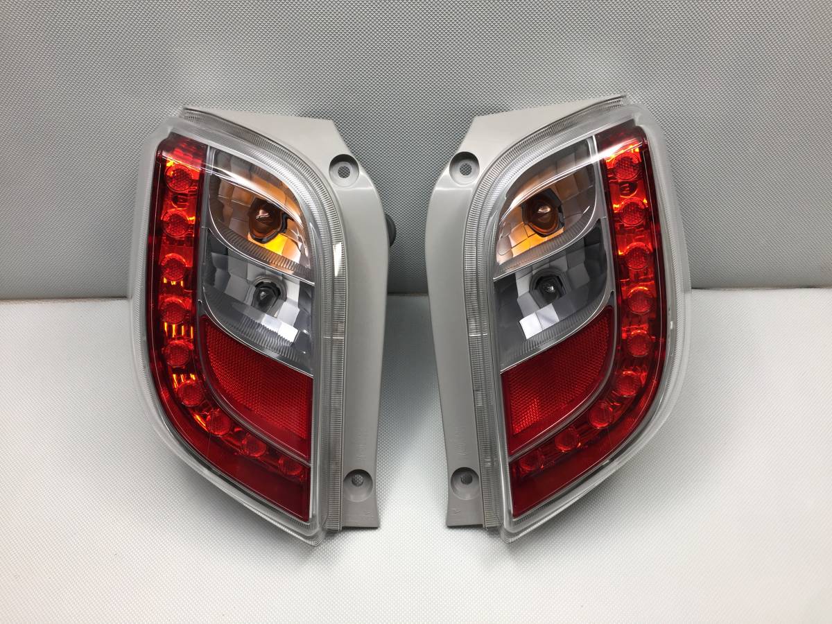 ミライース LA300S LA310S TOKAIDENSO 左右テールランプ テールランプ