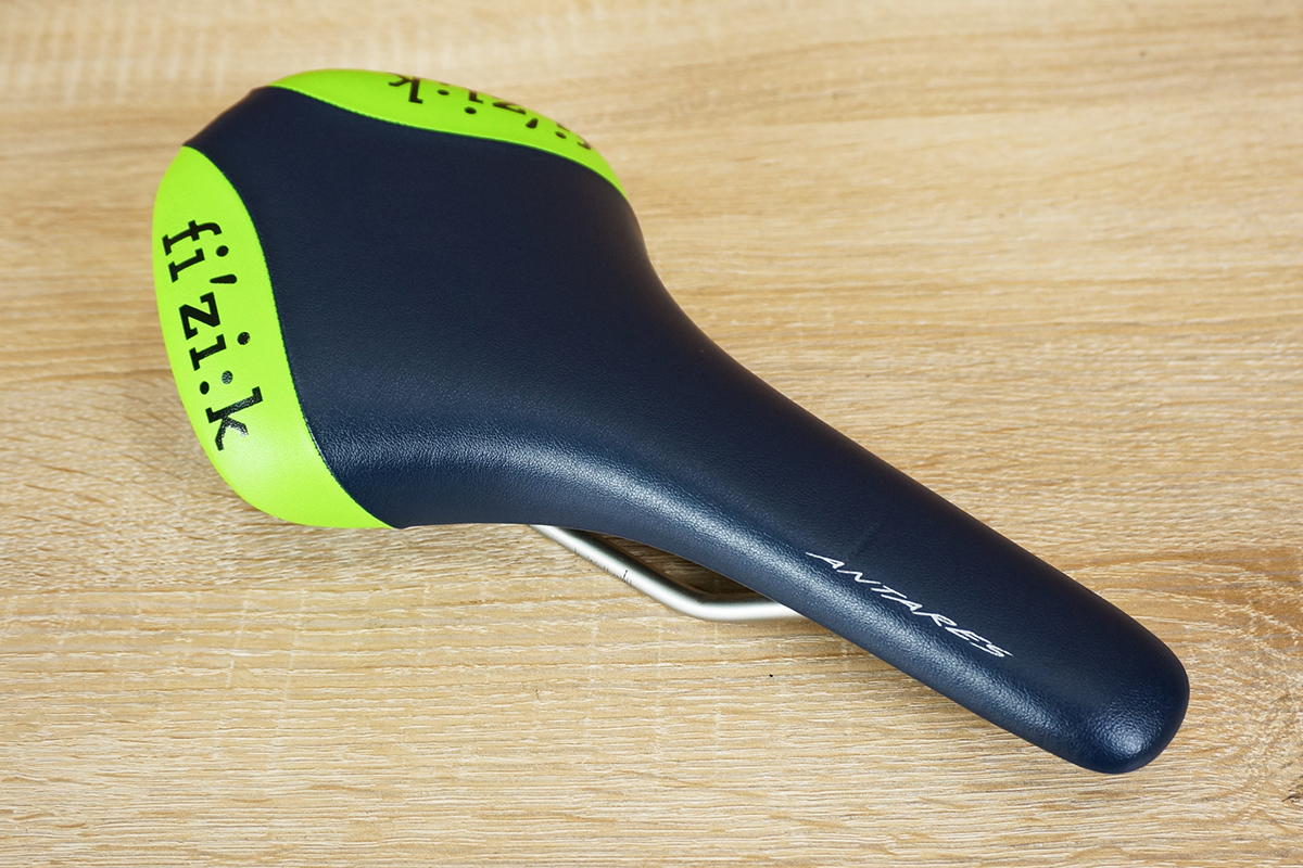  fi'zi:k ANTARES サドル / フィジーク アンタレス(フィジーク)｜売買されたオークション情報、yahooの商品情報をアーカイブ公開 - オークファン フィジーク