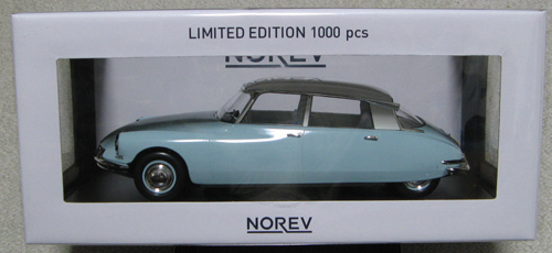 ノレブ 1/18 シトロエン・DS19 lightblue/white 1959 ドイツショップ